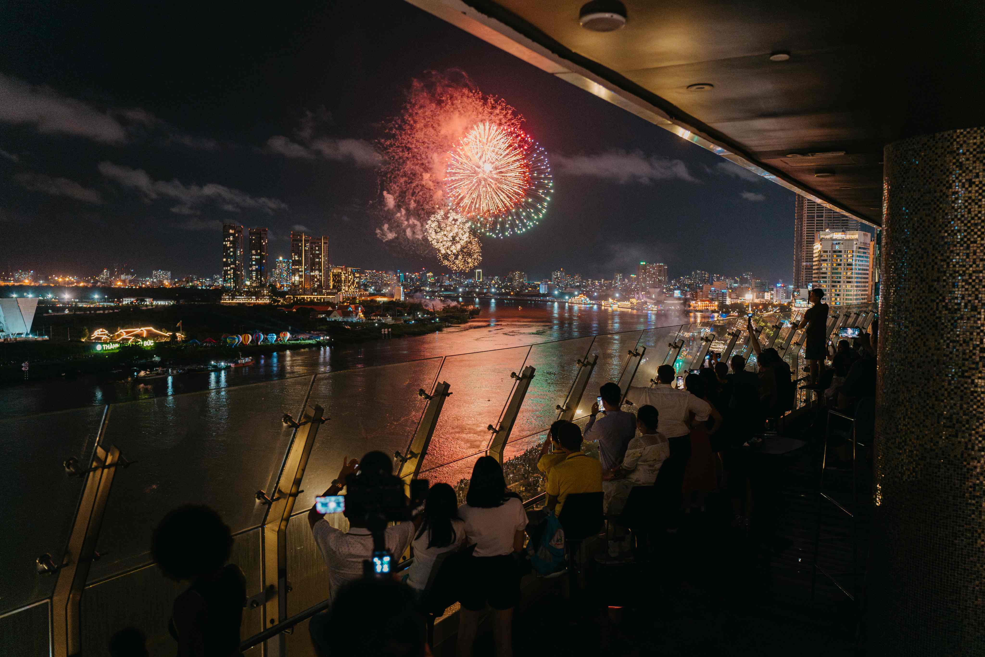 Ring In The New Year Under A Spectacular Fireworks Show At Le Méridien Saigon
