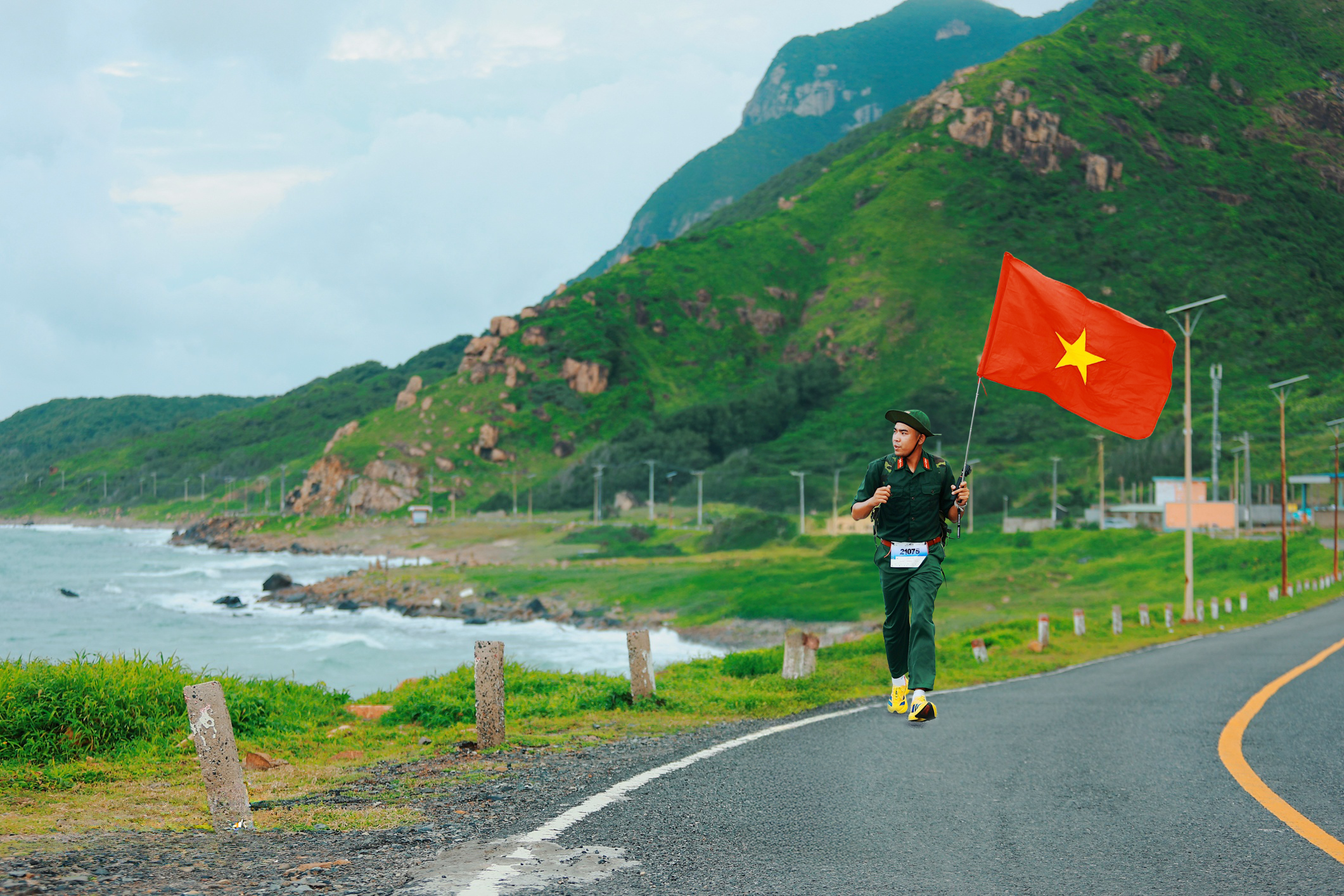 Sunrise in Côn Đảo<br> 500 Runners. One Mission: The Sea Turtles