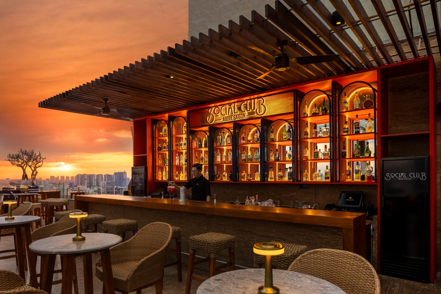 A Rooftop That Listens to the City