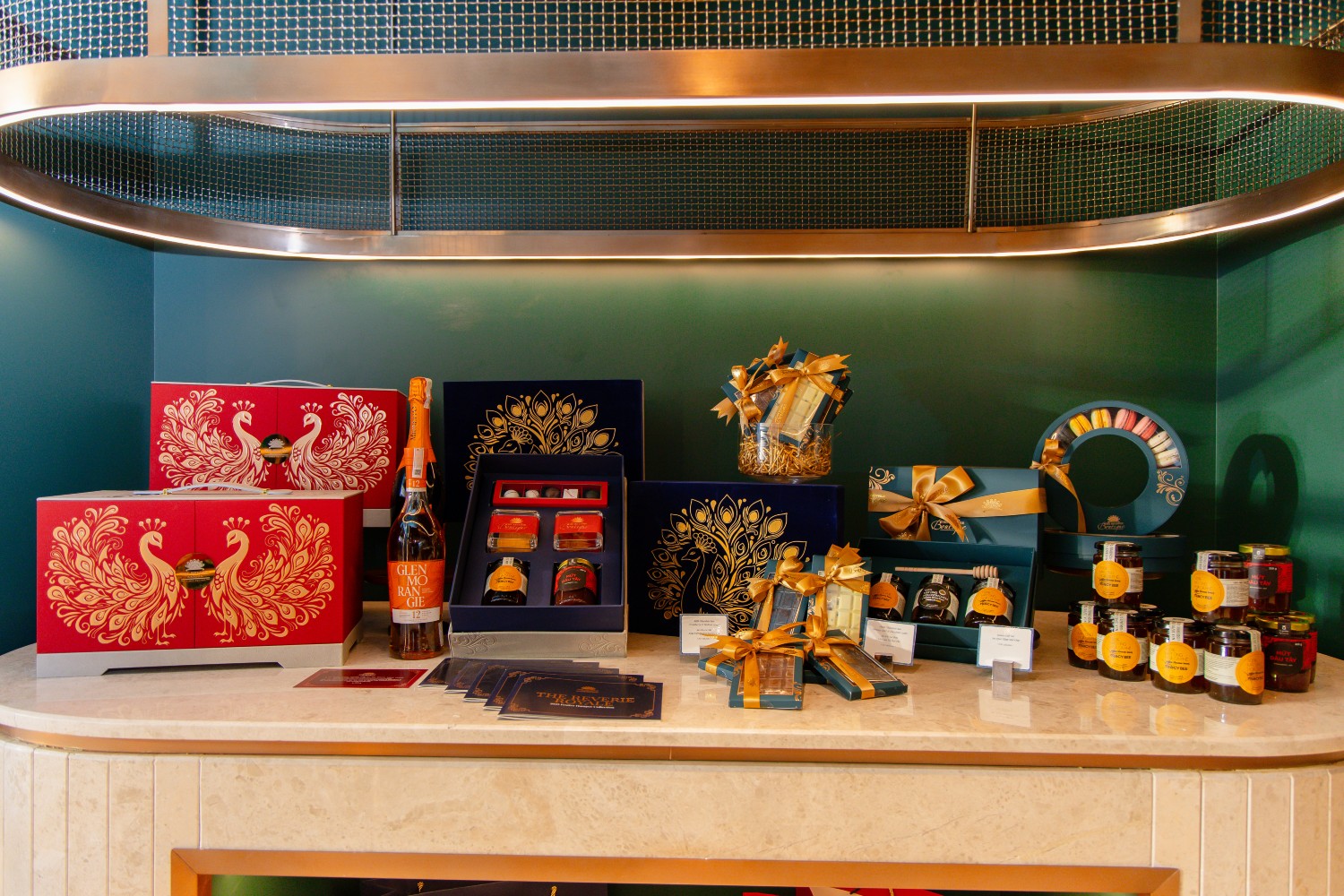 The Reverie Boutique: An Elegant Rendezvous & Curated Gifts