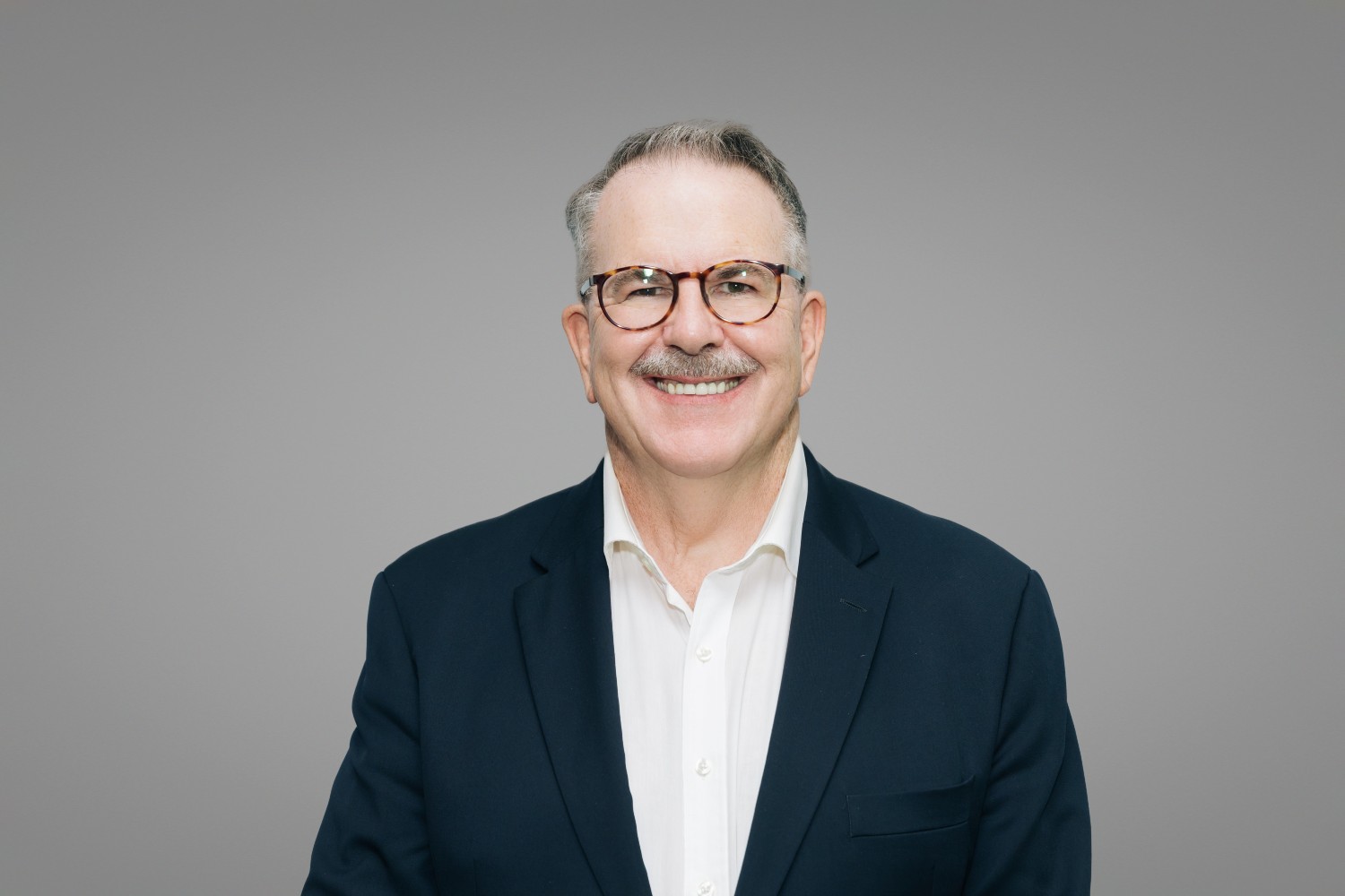 Julian Moore <br> Inside the Gentle Luxury of Azerai Ke Ga Bay