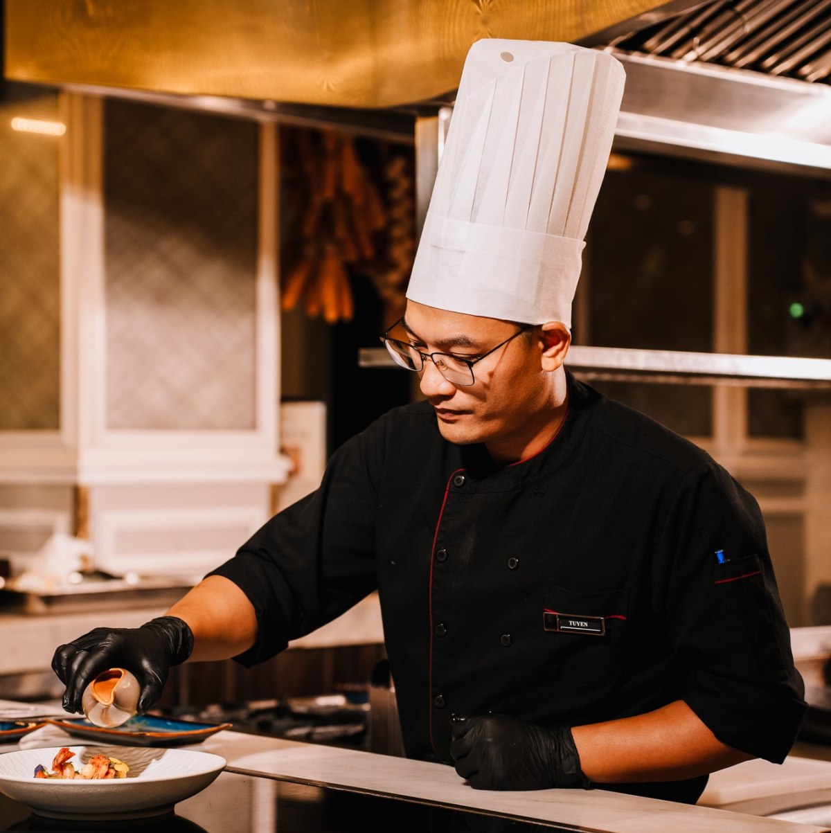 Chef Hứa Địch Tuyên