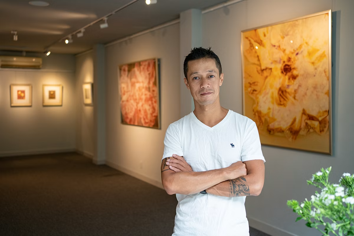 Pham Tuan Ngoc <br> The Alchemist of Black and White