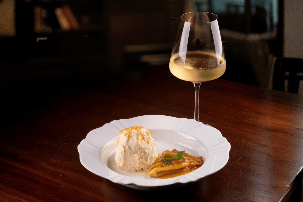The Rhythm Of The Chill <br> Mastering Wine and Ice Cream Pairings